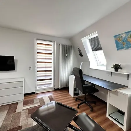 Central Restaurant Apartment